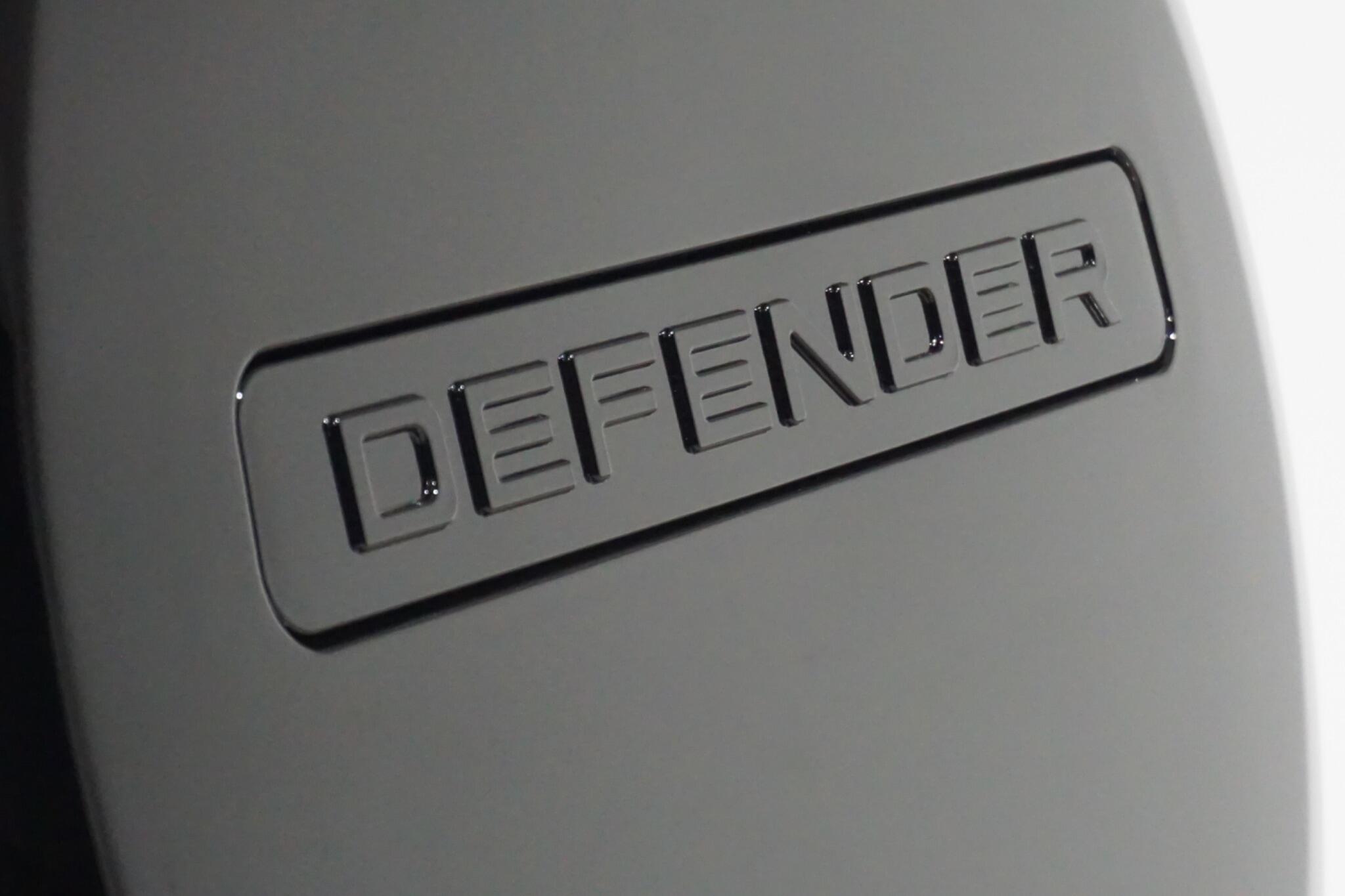 Land Rover Defender 110 2.0 P400e 15.4kWh XS Edition SUV 5dr Petrol Plug-in Hybrid Auto 4WD Euro 6 (s/s) (404 ps)